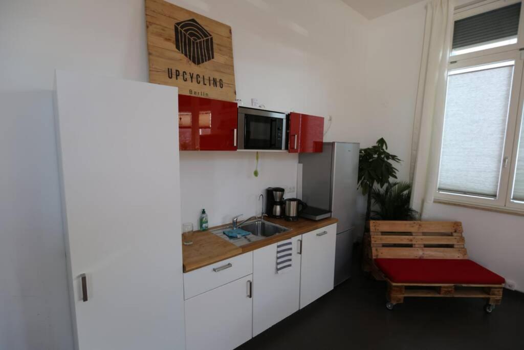 Luftiges Upcycling Studio Im Eg - Zentral Lägenhet Berlin Exteriör bild